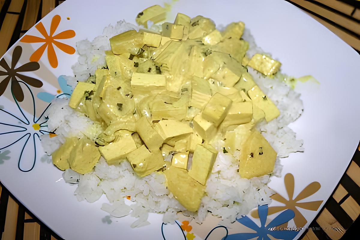 recette Tofu au curry et lait de coco (végétarien)