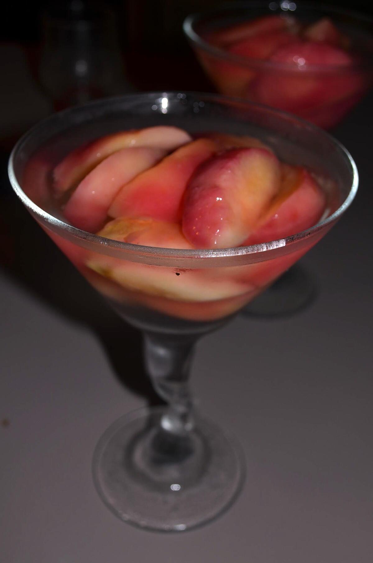 recette NECTARINES EN GELÉE DE VERVEINE CITRONNELLE