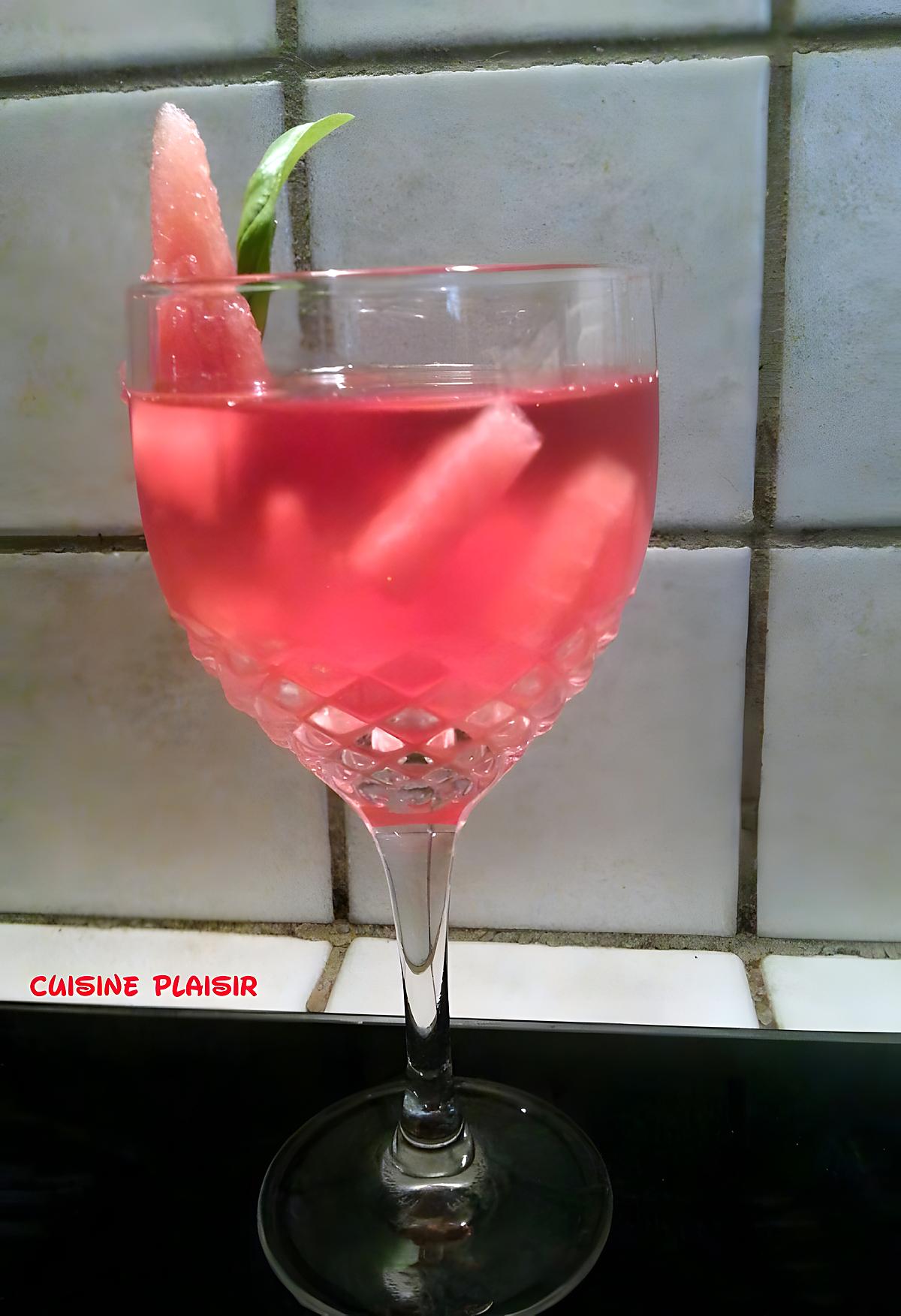 recette Punch glacé au vin rosé et pastèque
