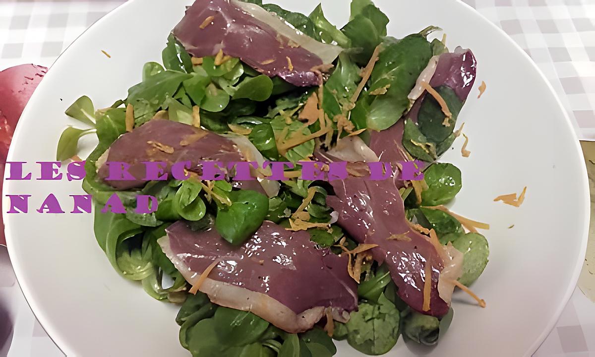 recette Salade mâche-magret de canard fumé