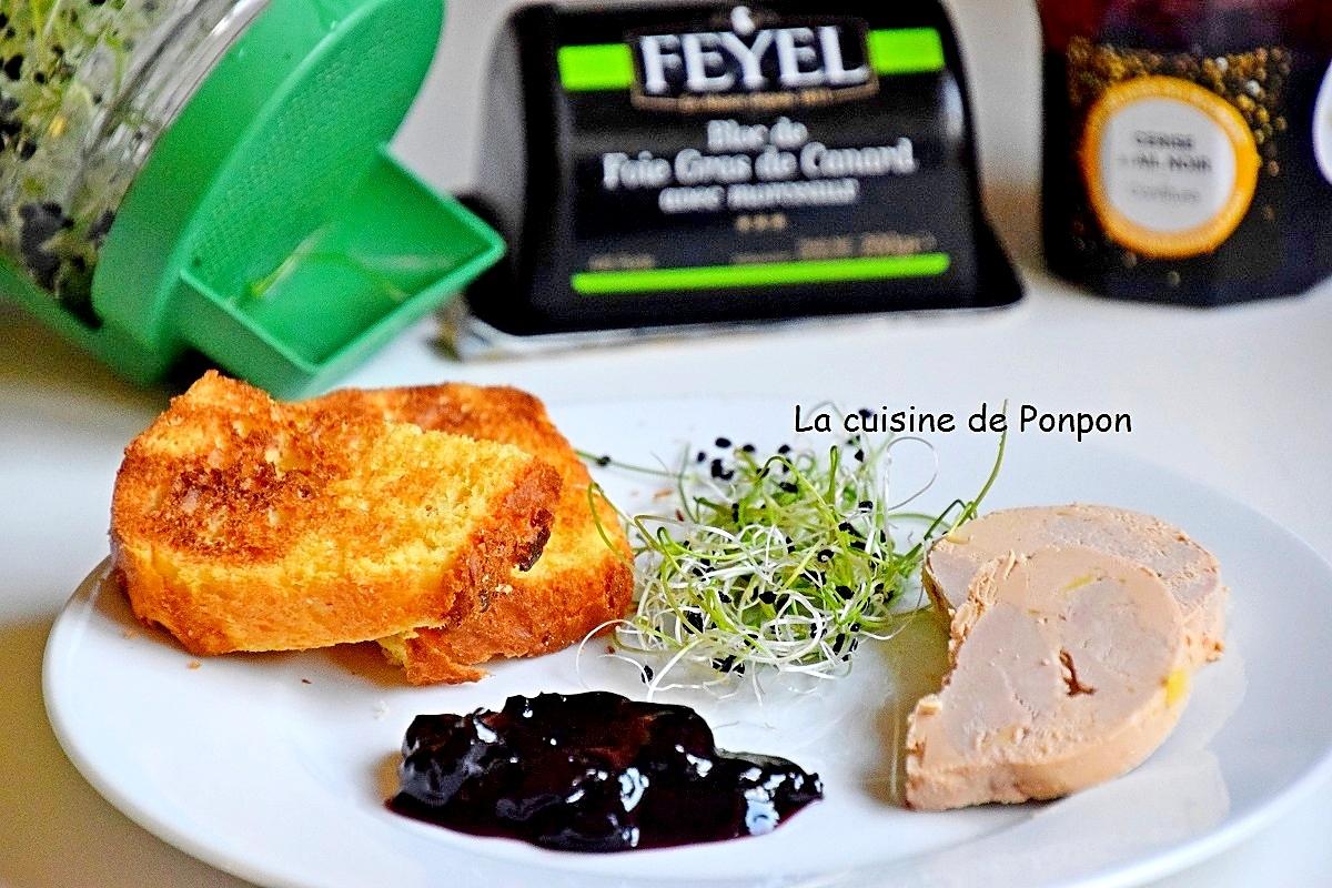 recette Foie gras accompagné de confiture de cerises à l'ail noir