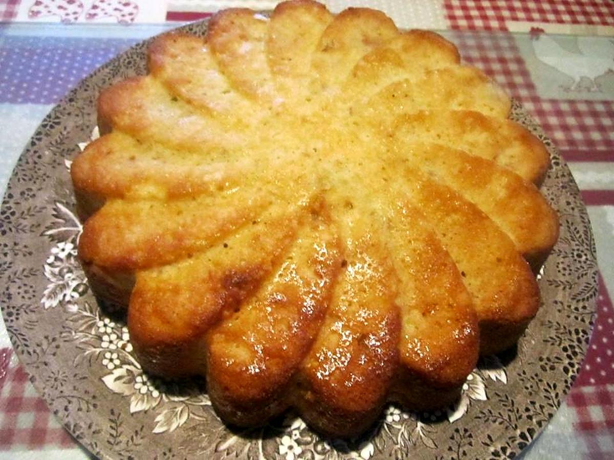 recette Gâteau yaourt aux pommes râpées.