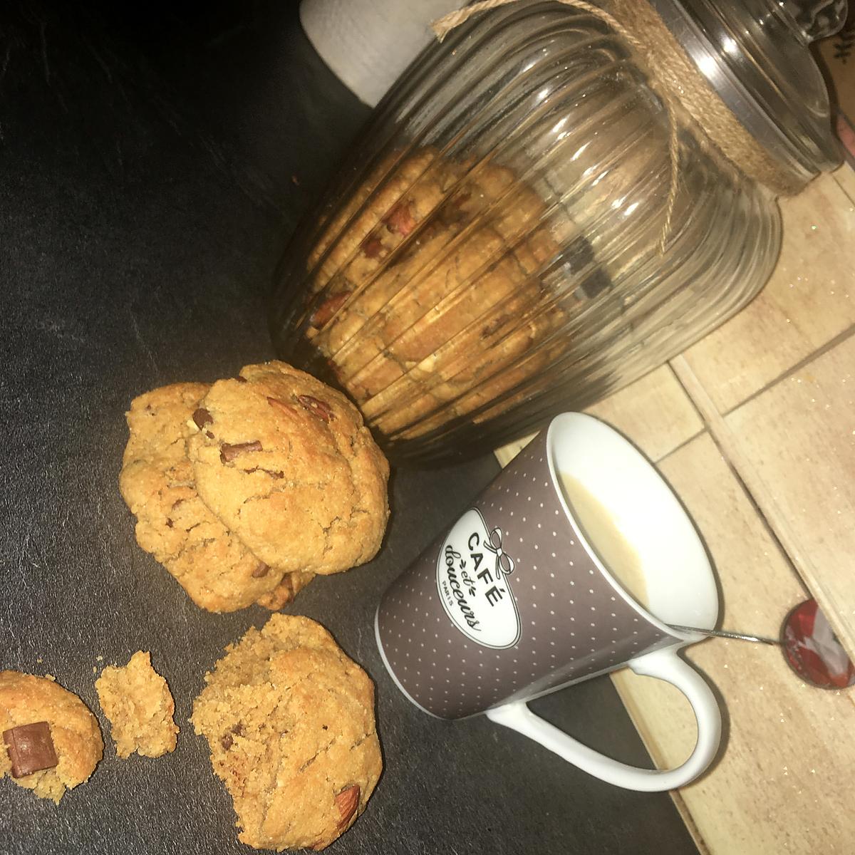 recette Cookies au beurre de cacahuète amande pépites de 3 chocolats