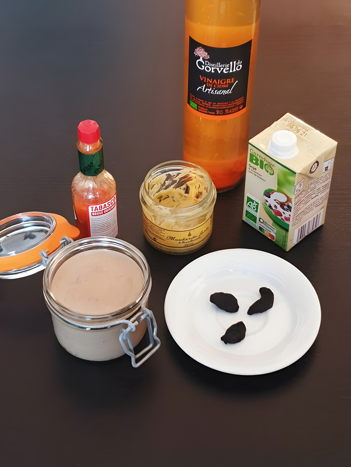 recette Vinaigrette légère faite maison à l'ail noir