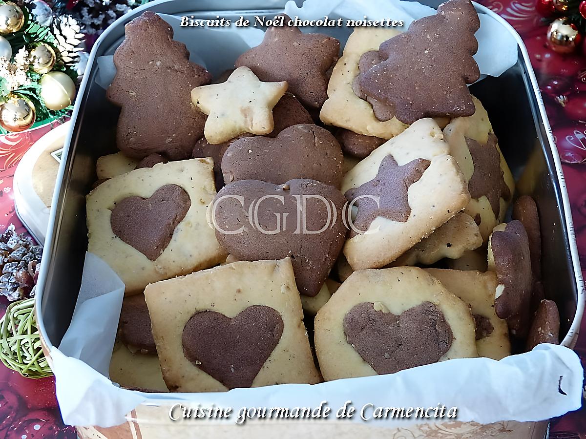 recette Biscuits de Noël chocolat noisettes et cannelle