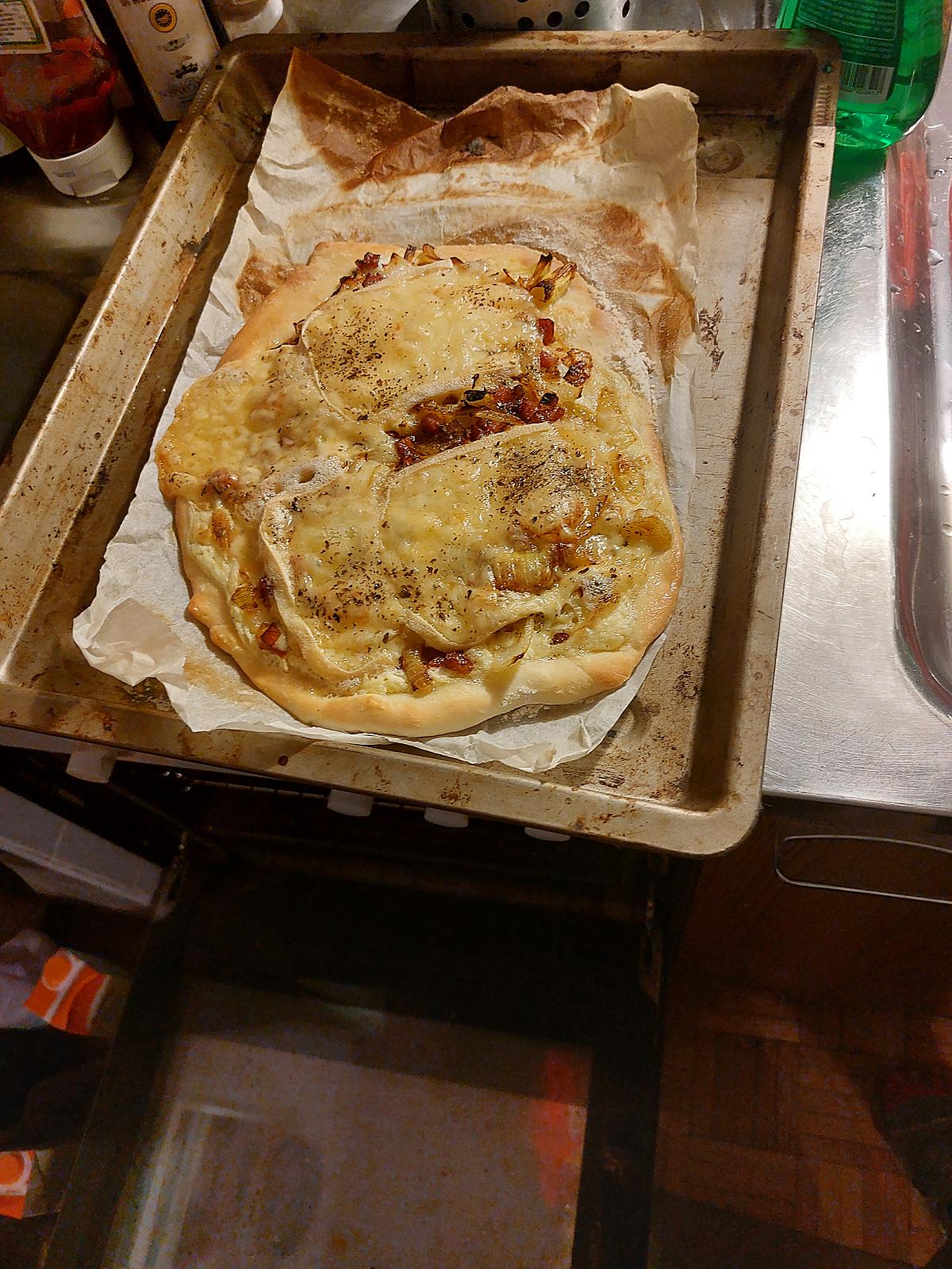 recette Tarte flambée avec raclette