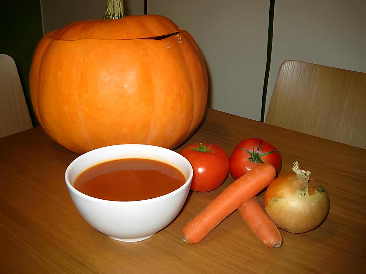 recette Soupe de potiron,tomates,oignons et carottes