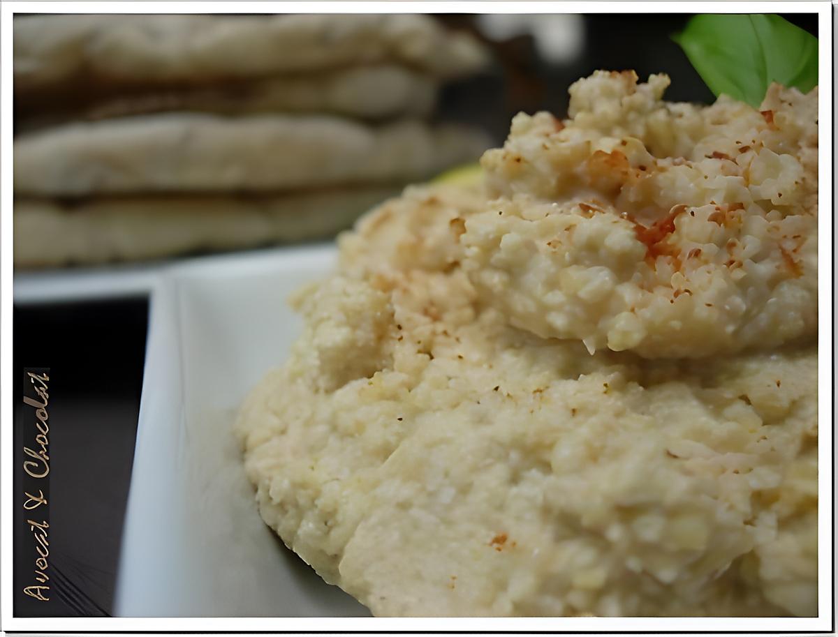 recette ** Saveurs libanaises: houmous (léger) accompagné de pain Pita aux céréales et graines fait maison**
