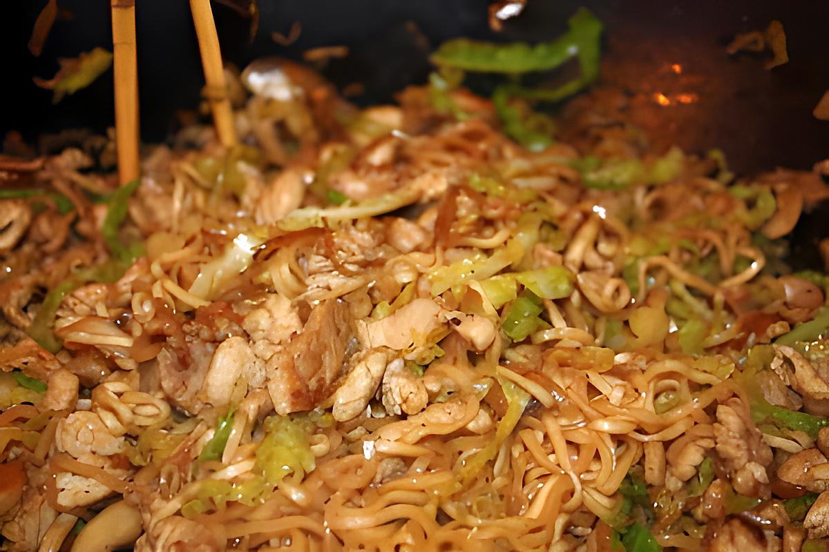 recette Nouilles chinoises au poulet et aux légumes Façon Wok