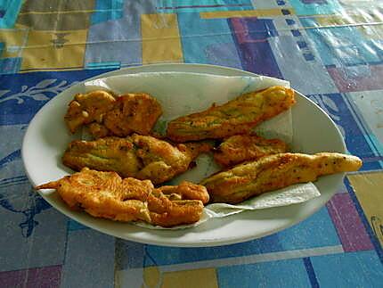 Pain de salade multicolore et beignets de fleurs de courgettes 430