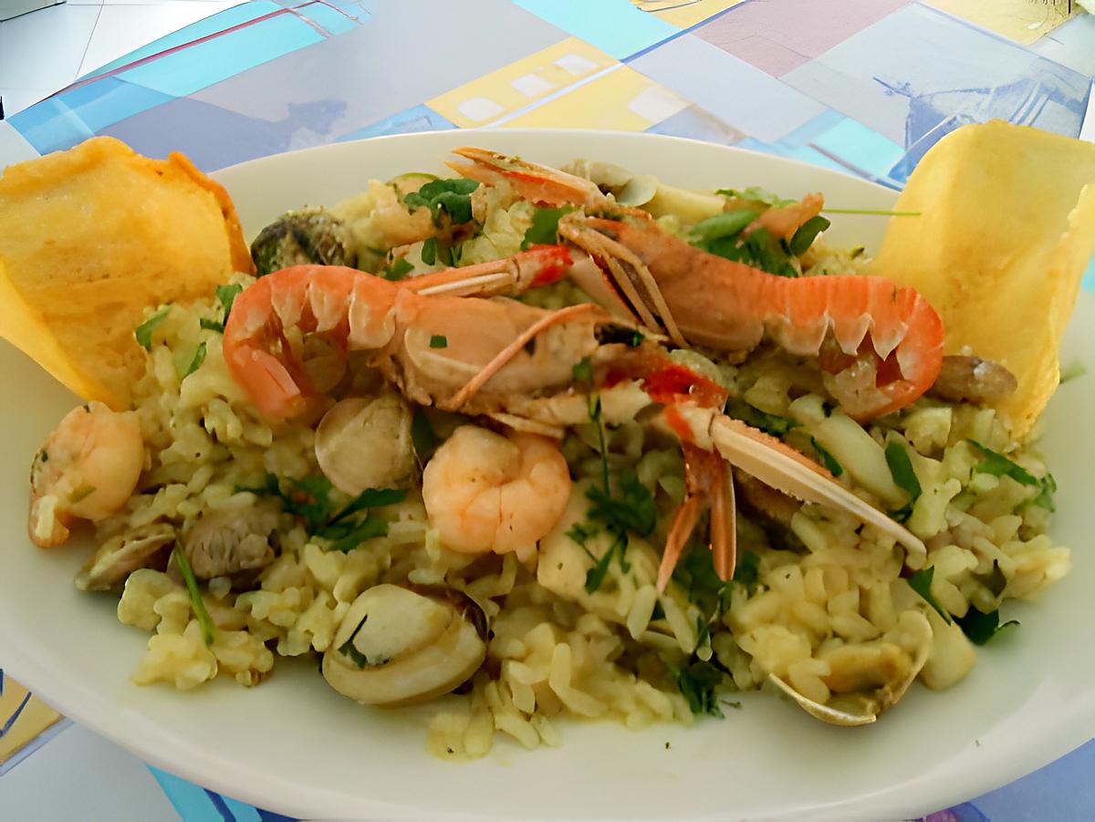 Mon risotto fruits de mer tuiles au parmesan 430