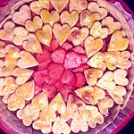 tarte au citron facile : recette Tarte aux fraises sur coulis de rhubarbe, ...avec décor coeurs pour la fête de ma maman