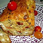 recette cake tomate séchées, feta, noisettes