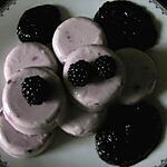 sucré : recette Mini-bavarois légers au fromage blanc et aux mûres sauvages