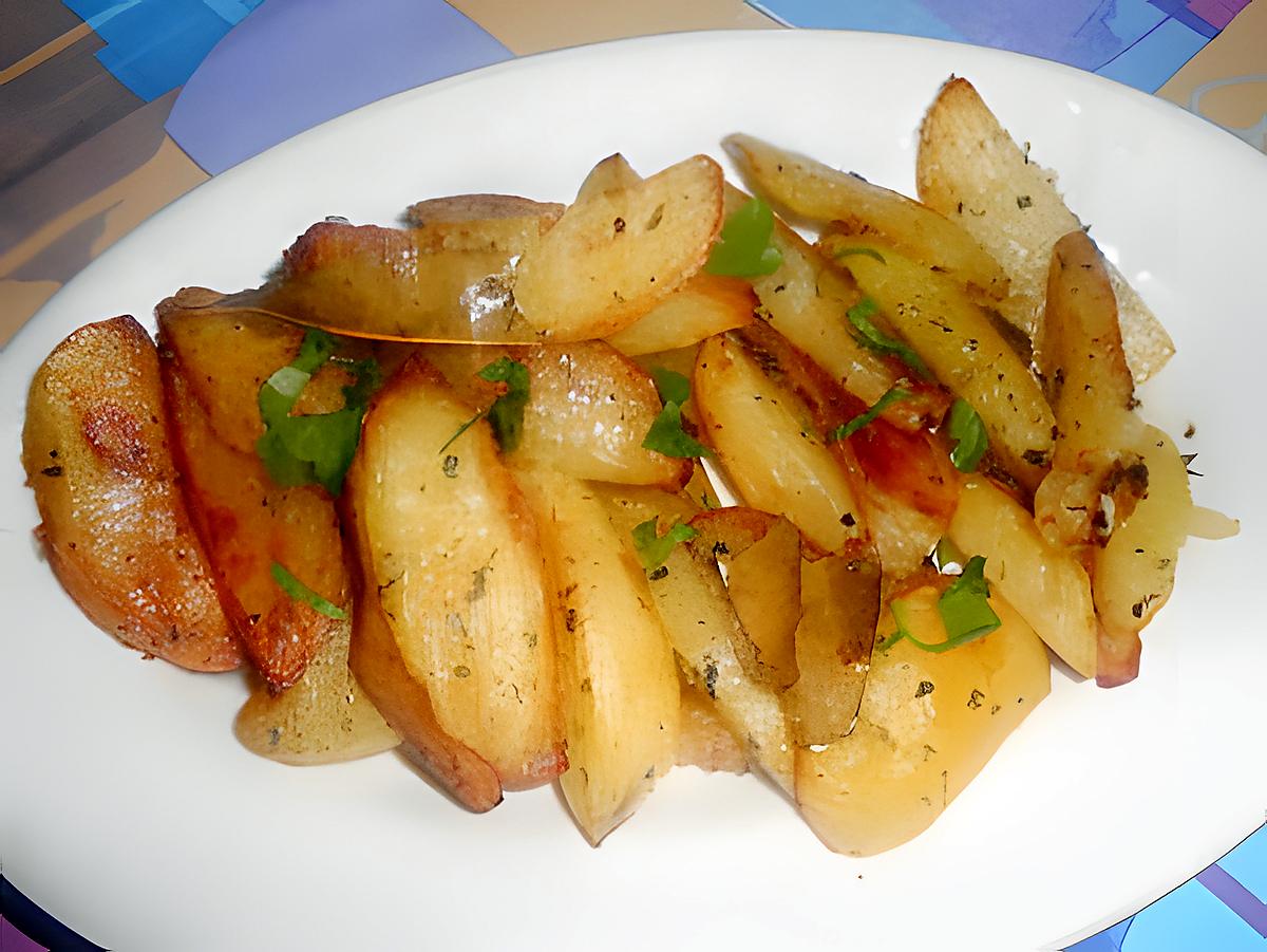 Pommes de terre sautées origan laurier 430