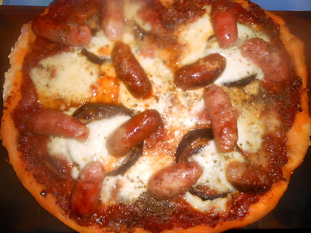 pizza au trois saucisse 430