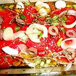 recette Poivrons rouges marinés aux oignons nouveaux et olives