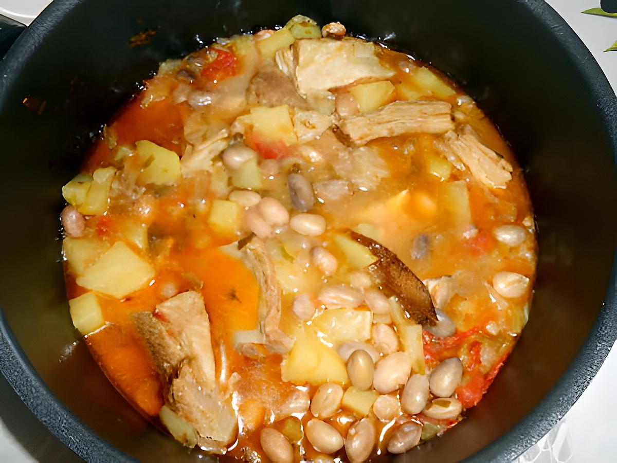 soupe d'agneau, coco frais et pommes de terre 430
