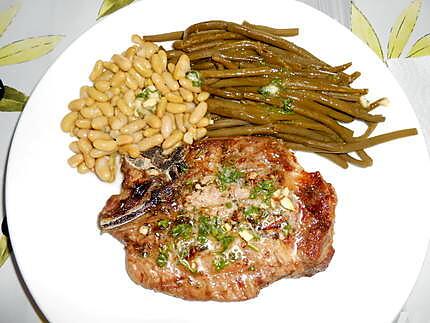 Échine de porc grillee et persillade 430