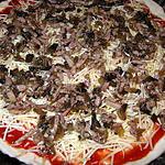 recette Pizza aux lardons et champignons