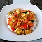 recette Emincé de tofu au curry rouge et lait de coco (Thaï)