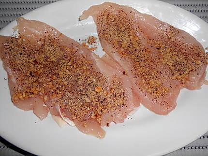 Escalopes de poulet panees au salinu (sel et noisettes concassées) 430