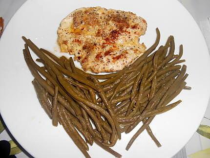 Escalopes de poulet panees au salinu (sel et noisettes concassées) 430