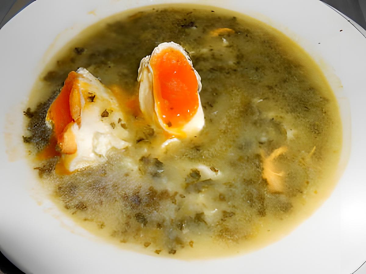 Soupe aux blettes sauvages et oeufs 430