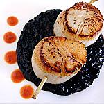 recette Noix de Saint-Jacques poêlées sur lit de riz noir vénéré
