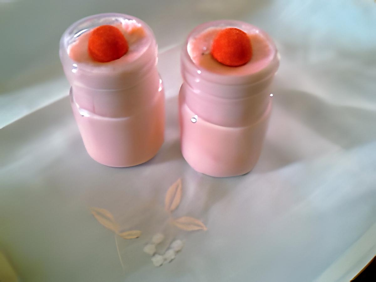 recette YAOURTS A LA FRAISE TAGADA