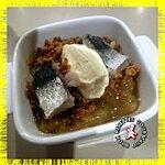 recette Compote d'aubergine à la cardamome en crumble sardines marinées