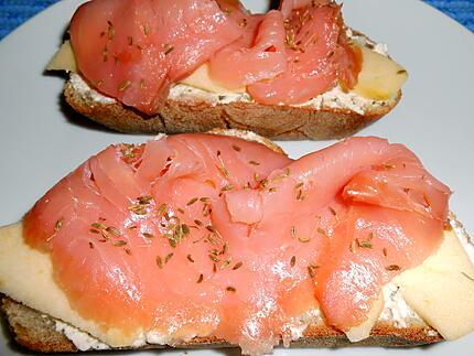 Tartine au saumon 430