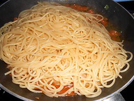 Spaghettade langoustines et thon 430