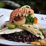 recette Filets de carrelet aux fruits de mer sur son lit de riz pervenche du Laos