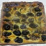 recette Tarte aux pruneaux d'Agen avec crème.