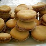 recette Alfajores, sables en sandwich fourres de confiture de lait ( dulche de leche) et de noix de coco