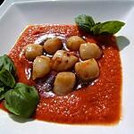 recette Soupe froide de tomate aux noix de pétoncles poêlées au sirop d'érable