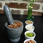 sucré : recette ** Pralin croustillant  Pistache , Amande , flocons d'avoine & sucre complet**