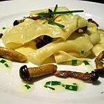 recette Ravioles de moules et poireaux, pholiotes sautées, sauce ciboulette...