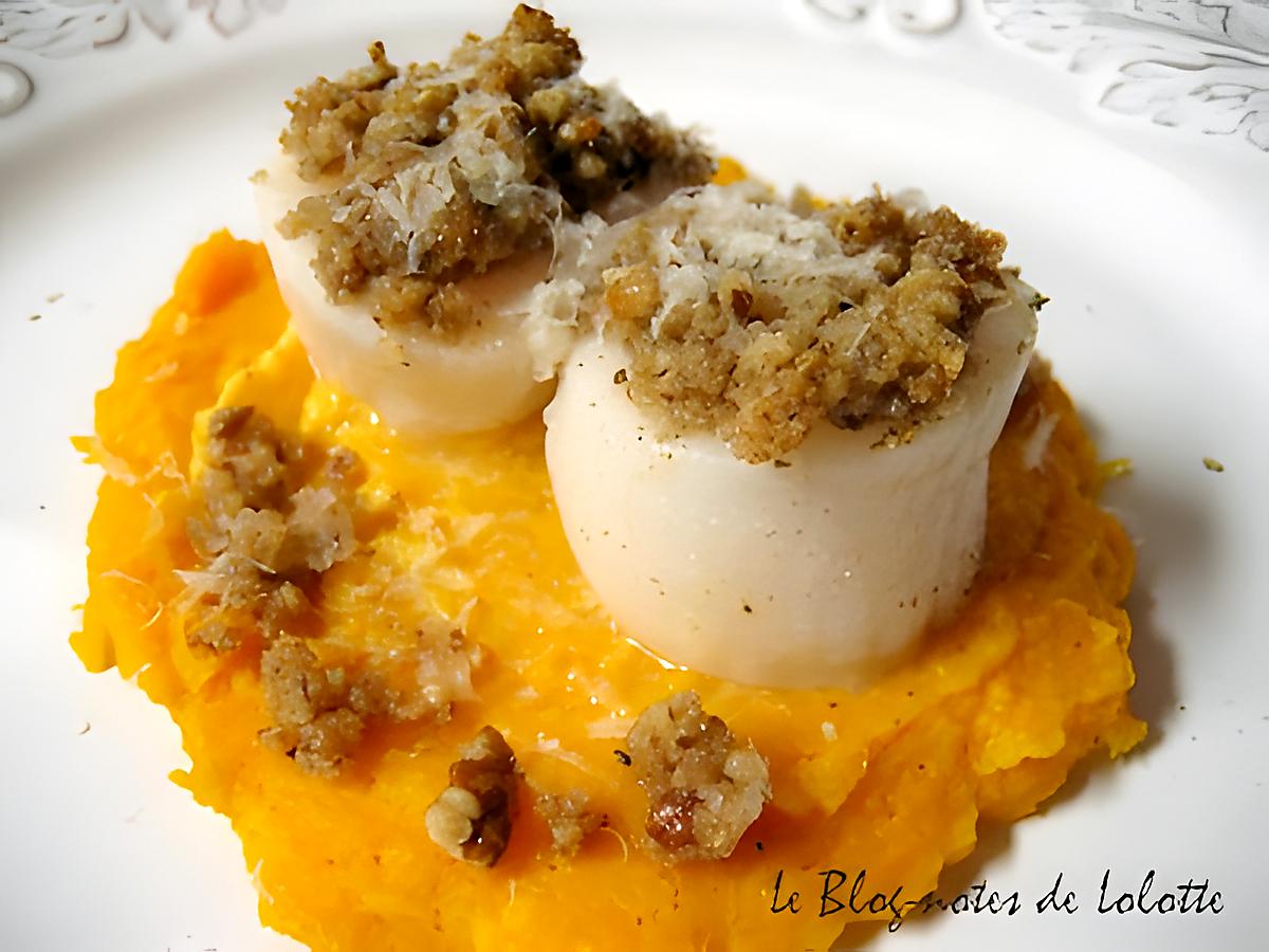 recette St Jacques en croûte de noix de Pécan, purée de butternut au gingembre