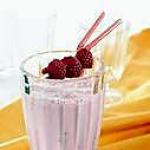 lait coco : recette smoothie de banane et framboise au lait de coco