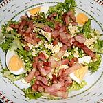 recette SALADE FRISEE AUX LARDONS ET OEUFS DURS