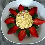 recette Croustillant praliné, chantilly pistache et sa fleur de fraises