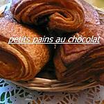 recette PETITS PAINS AUX  CHOCOLATS