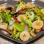 recette Salade de bananes, bacon et noix de cajou