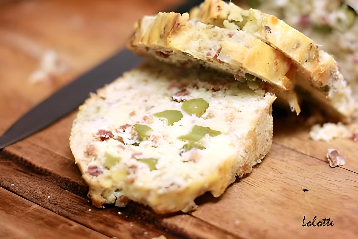 recette Cake cornichons, lardons
