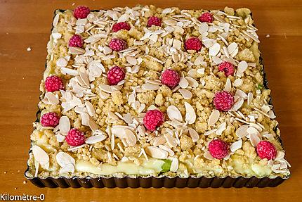 Photo de recette de tarte, gourmande, framboise, rhubarbe, amande, facile, bio, Kilomètre-0, blog de cuisine réalisée à partir de produits locaux et issus de circuits courts