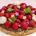 recette Cheesecake à la mousse au chocolat et aux fraises