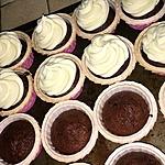 recette CUPCAKES CHOCOLAT TOPPING AU FROMAGE FRAIS.