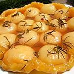 recette Tatin à la pêche blanche sur caramel de cidre et romarin